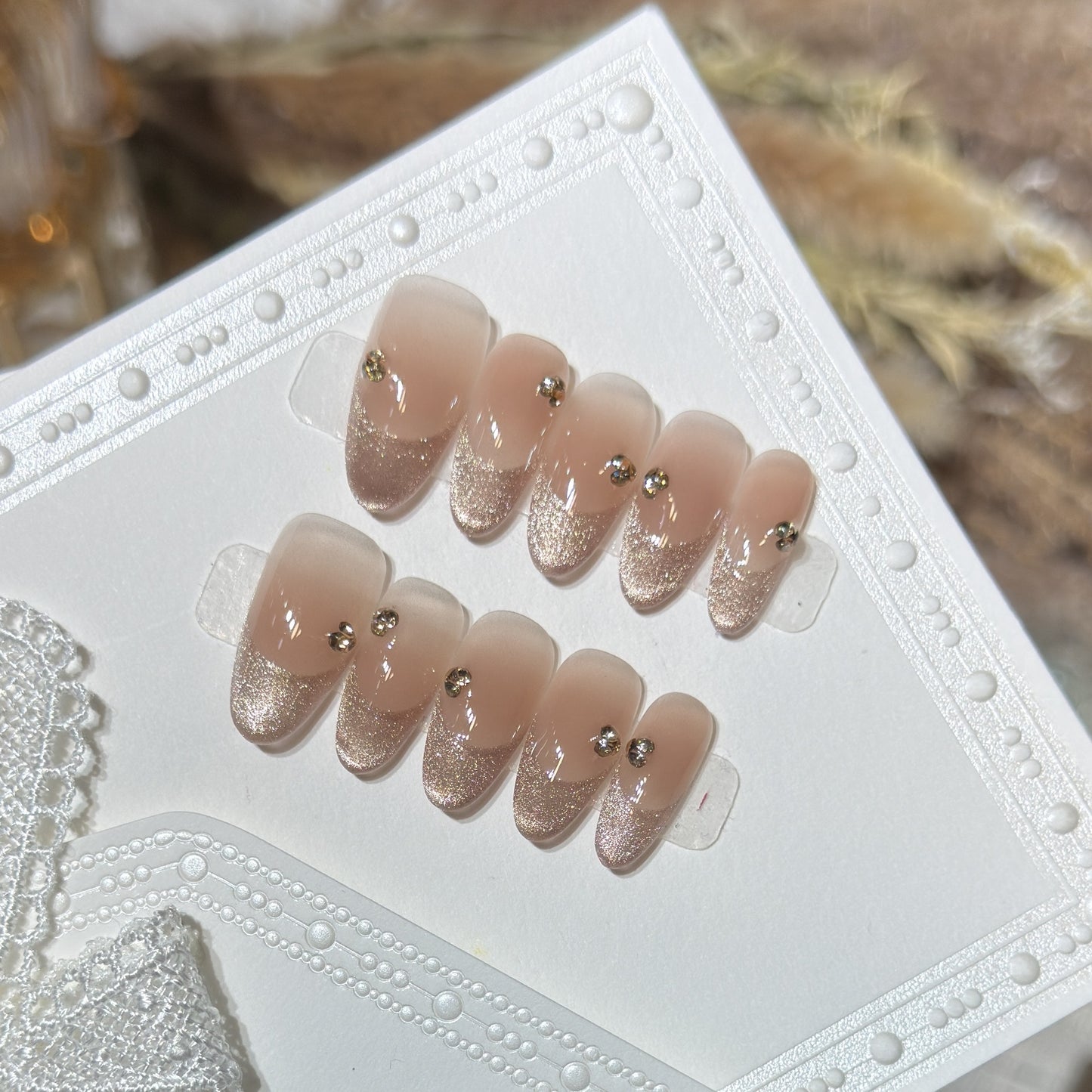 Elegant Glitter-Accent Press-On Nail Set Acalora