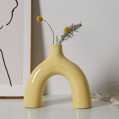 Stylish and creative ceramic vase Acalora