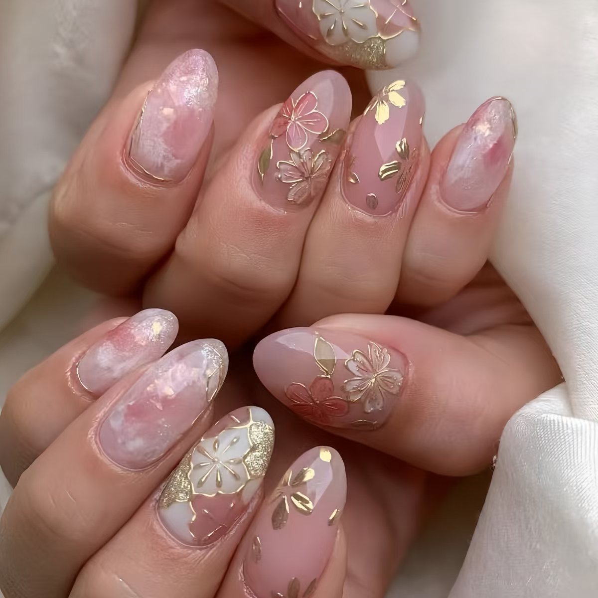 Floral Embellished Press-On Nail Art Acalora