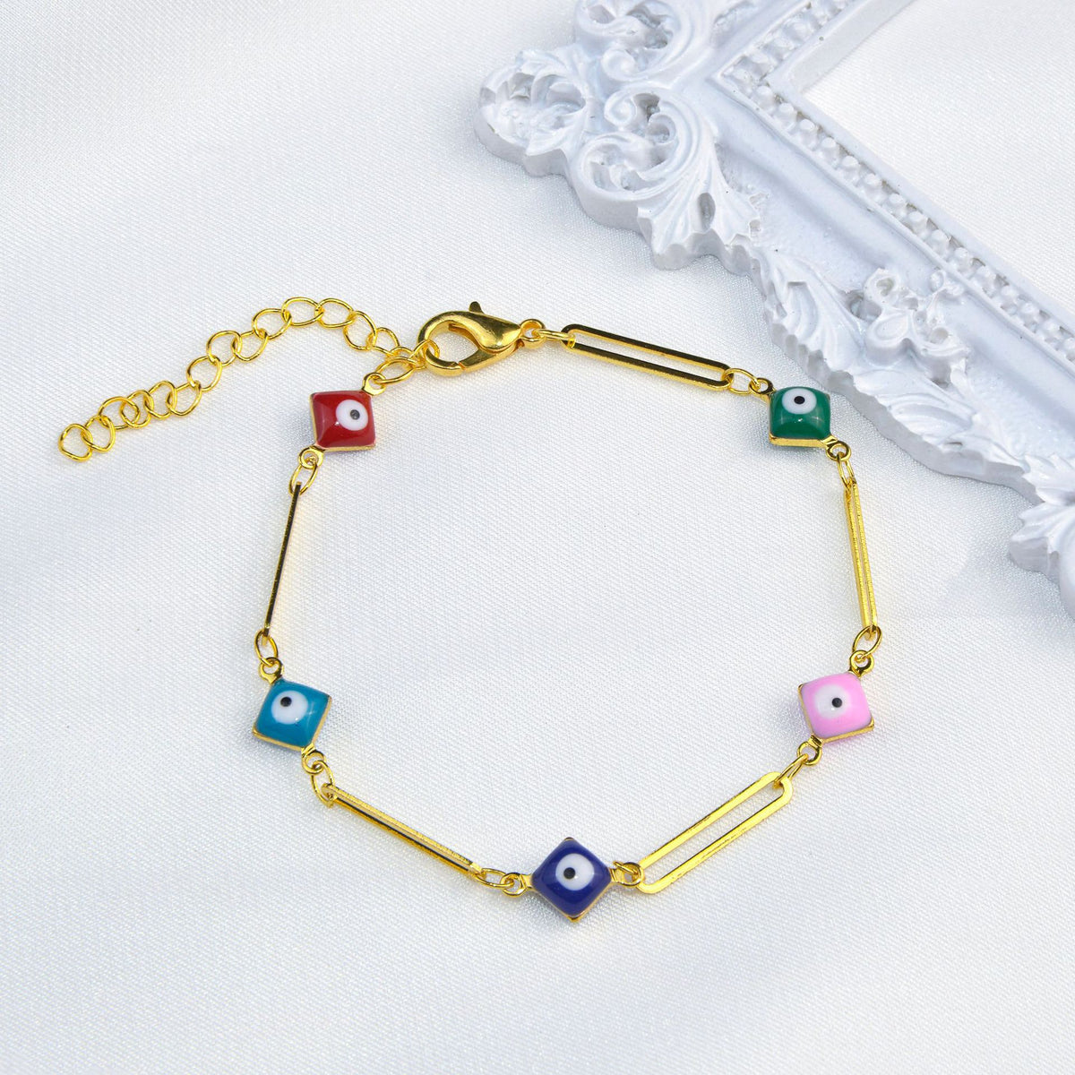 Artistic Eye Charm Bracelet Acalora