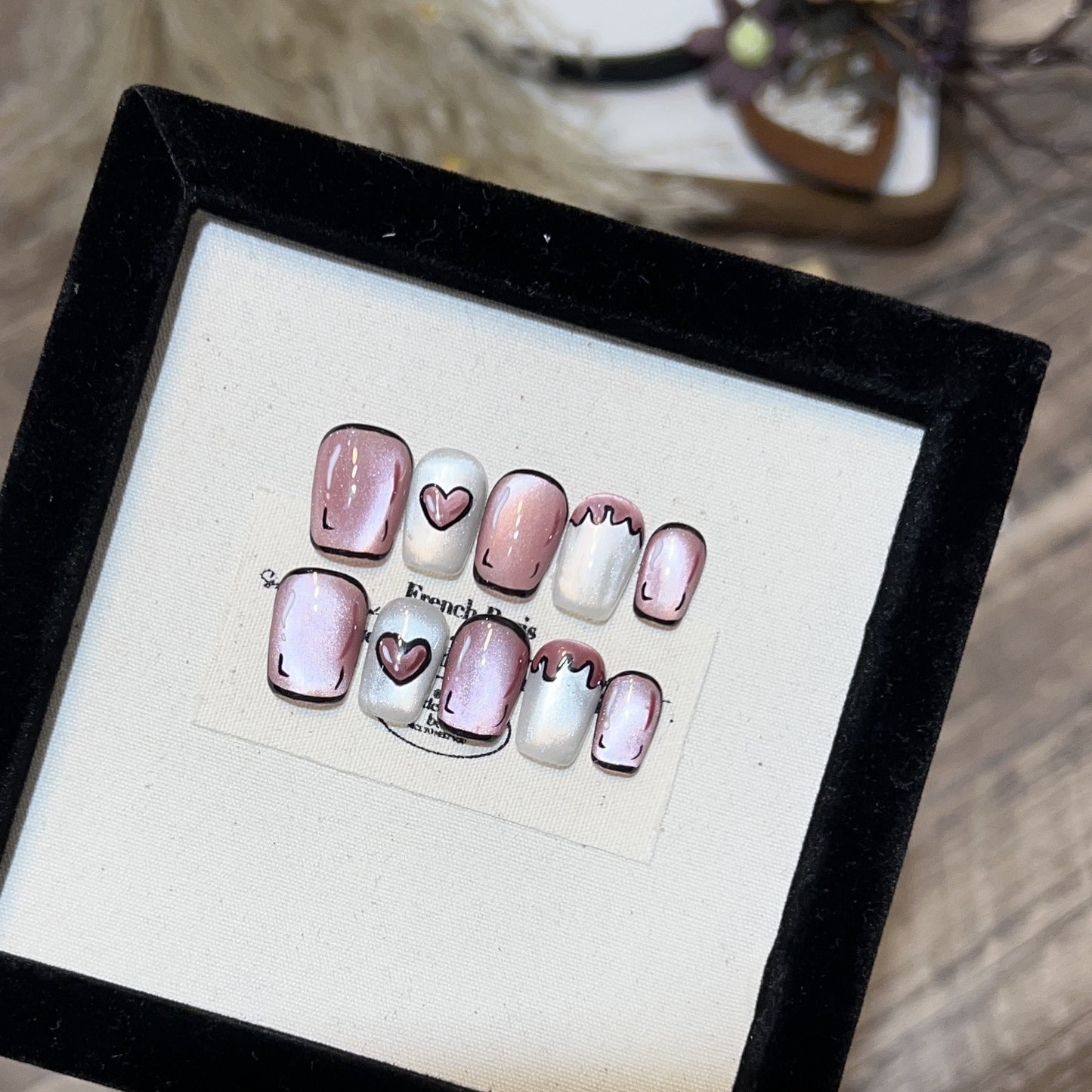 Romantic Press-On Nail Set Acalora