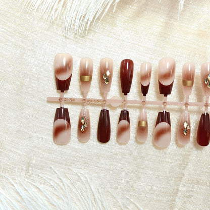 Artificial nails with elegant color gradients and jewelry details Acalora