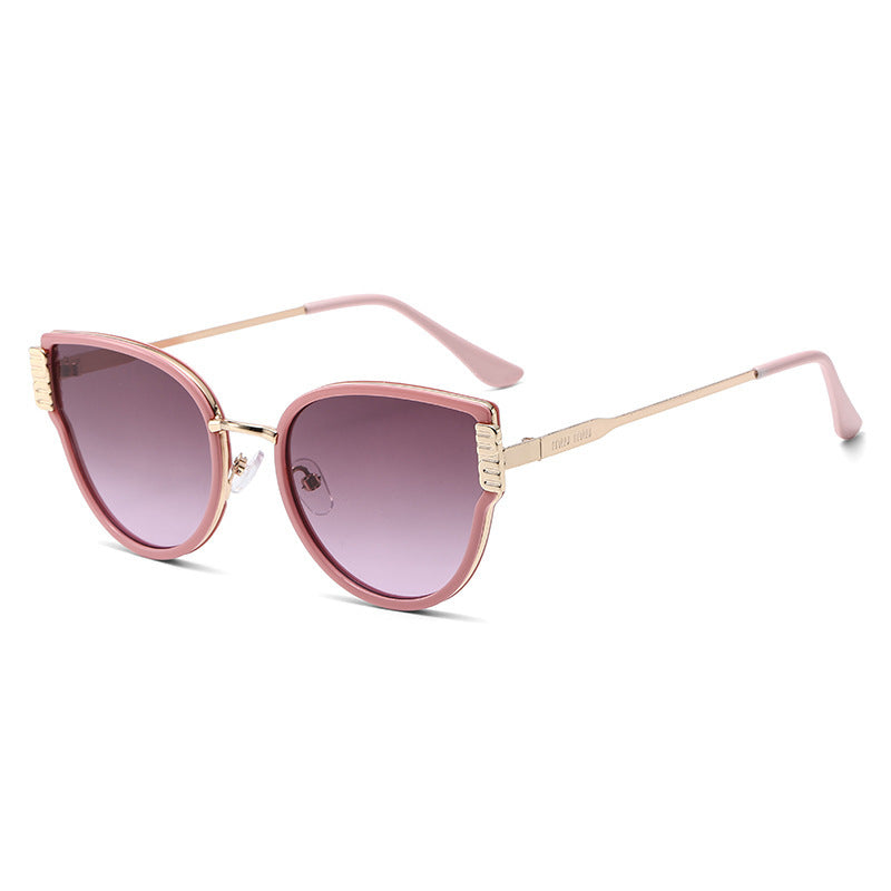 Women's Cat-Eye Sunglasses with Elegant Accentuated Lenses Bowlift