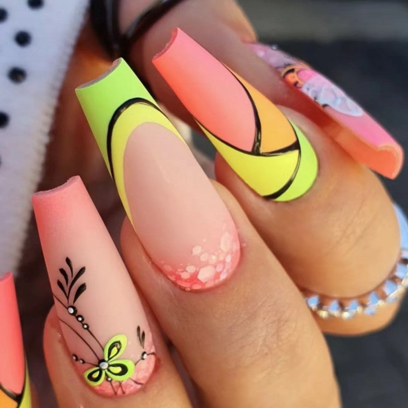 Creative artificial nails in modern design Acalora