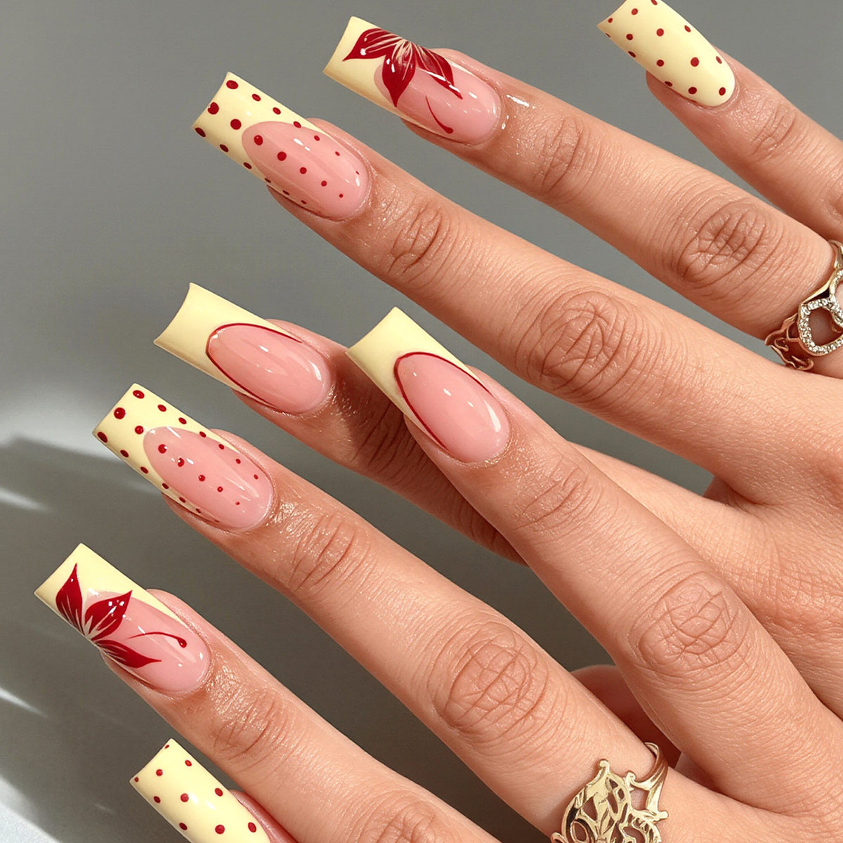 Artistic Press-On Nail Design Acalora