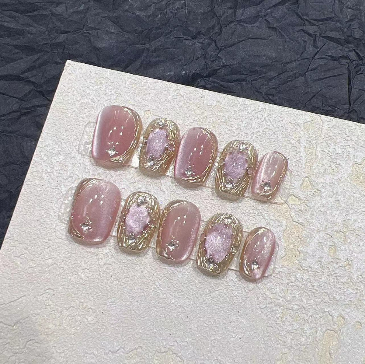 Chic Press-On Nail Art Set Acalora