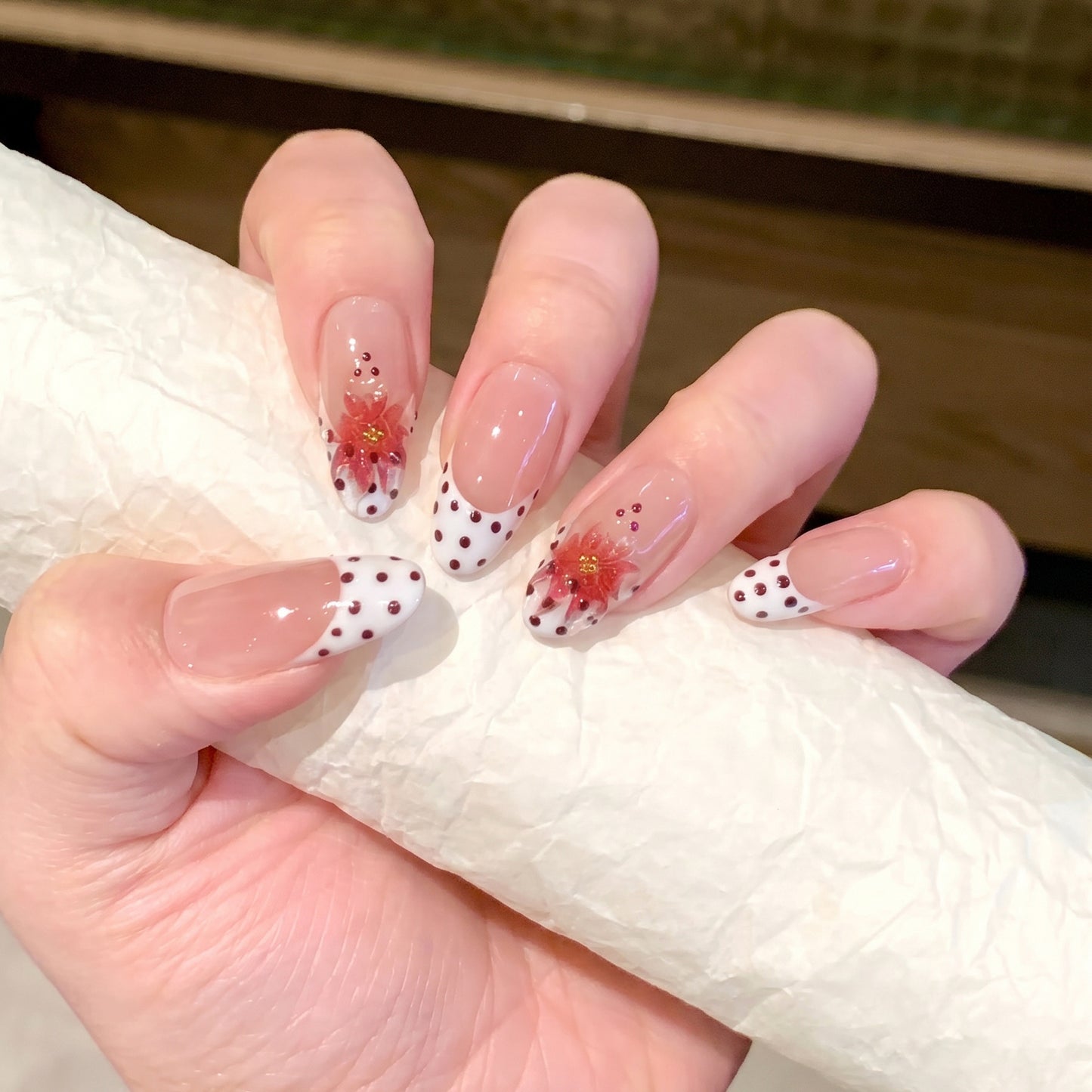 Elegant Floral Press-On Nails Acalora