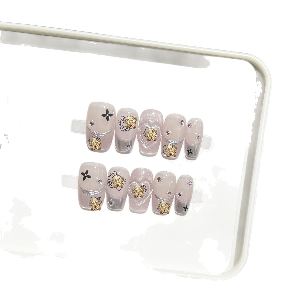 Themed Press-On Nail Art Acalora