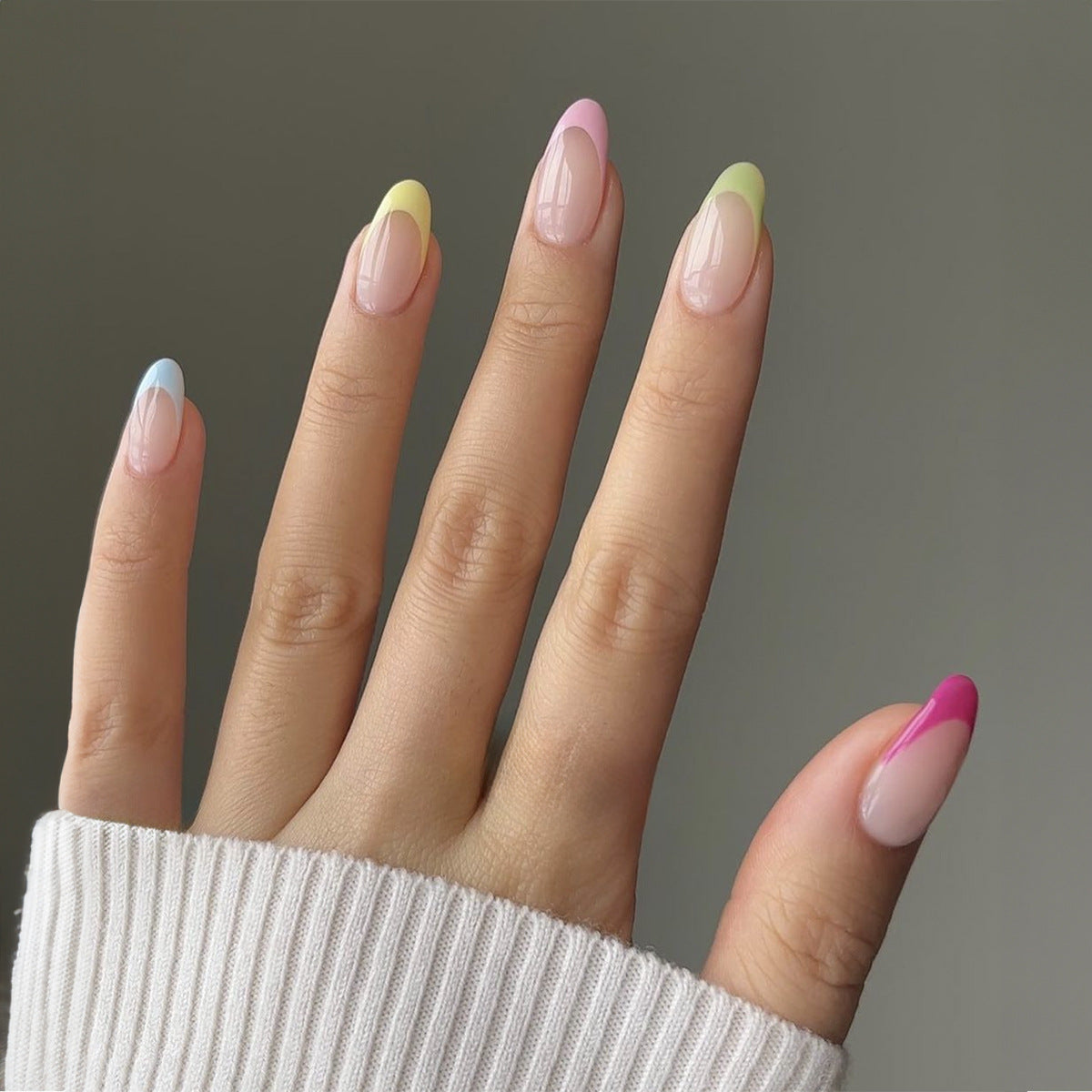 Premium Decorative Press-On Nail Kit Acalora