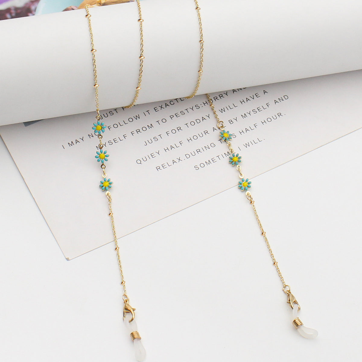 Floral Themed Eyewear Chain Acalora