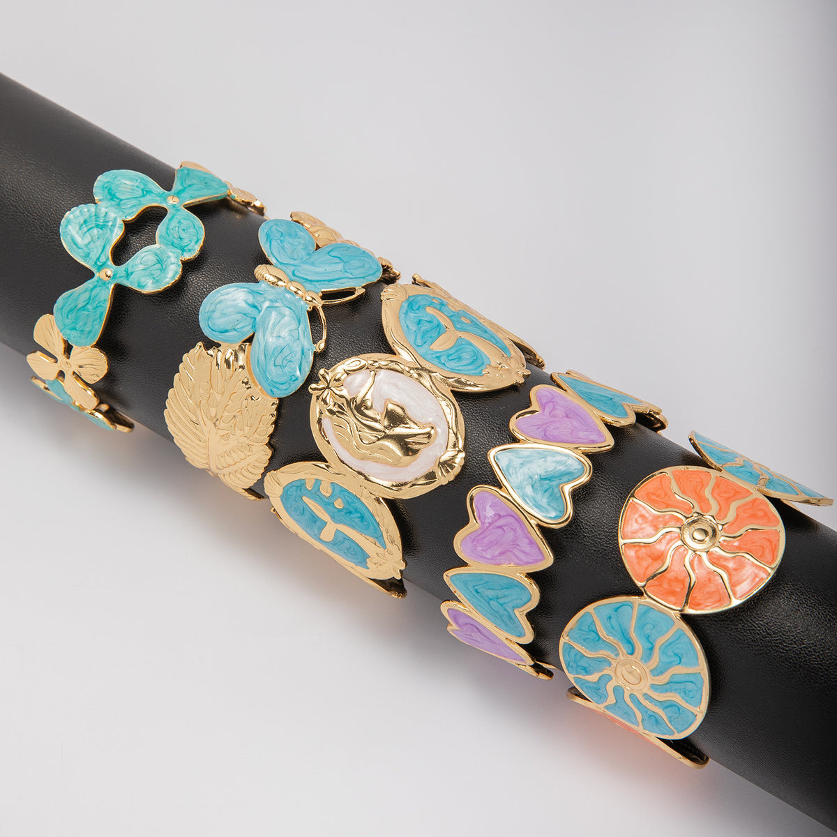 Artistic Cuff Bracelet Acalora
