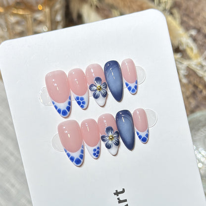 Artistic Press-On Nail Set with Floral and Geometric Accents Acalora