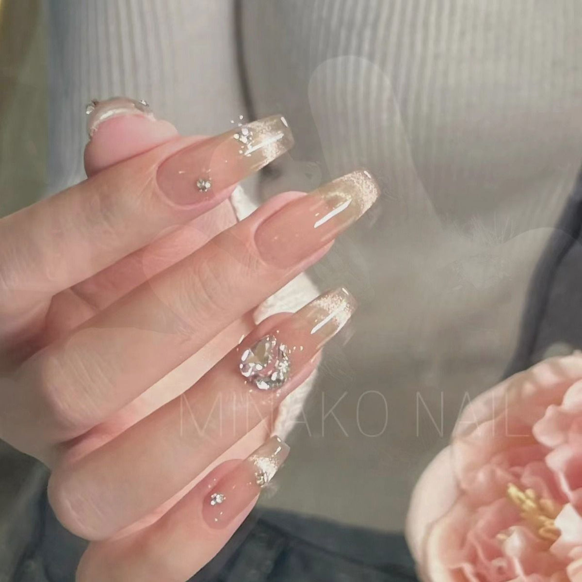 Artistic Stiletto Press-On Nail Set with Unique Design Elements Acalora