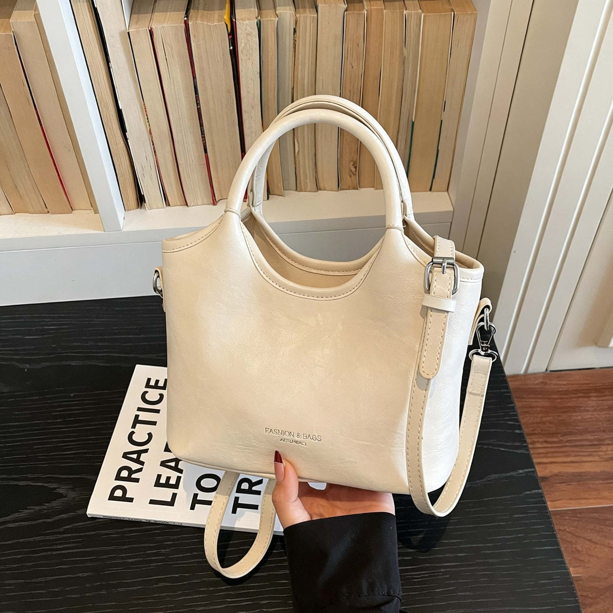 Sophisticated Designer Handbag Acalora
