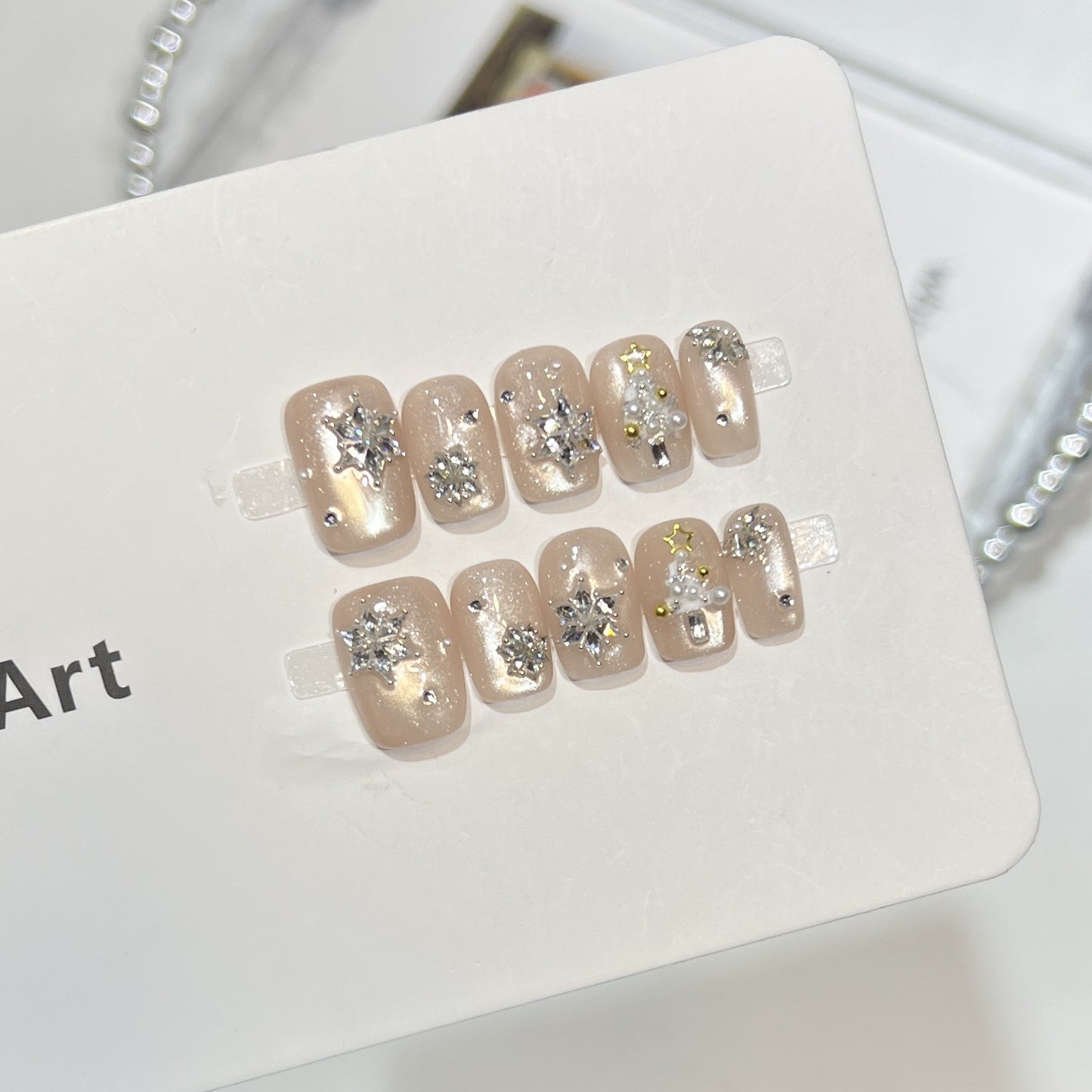 Elegant Press-On Nail Art Set with Sparkling Accents Acalora