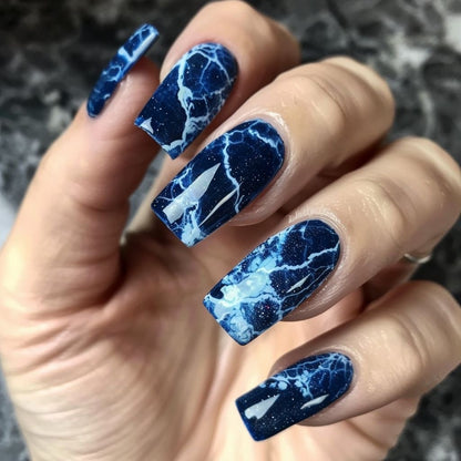 Artificial nails in elegant marble design Acalora
