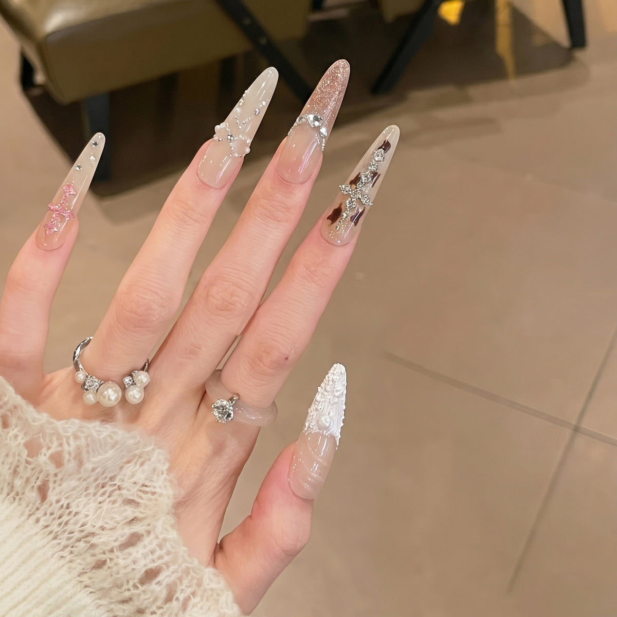 Glamorous Press-On Nail Art Kit with Innovative Design Elements Acalora