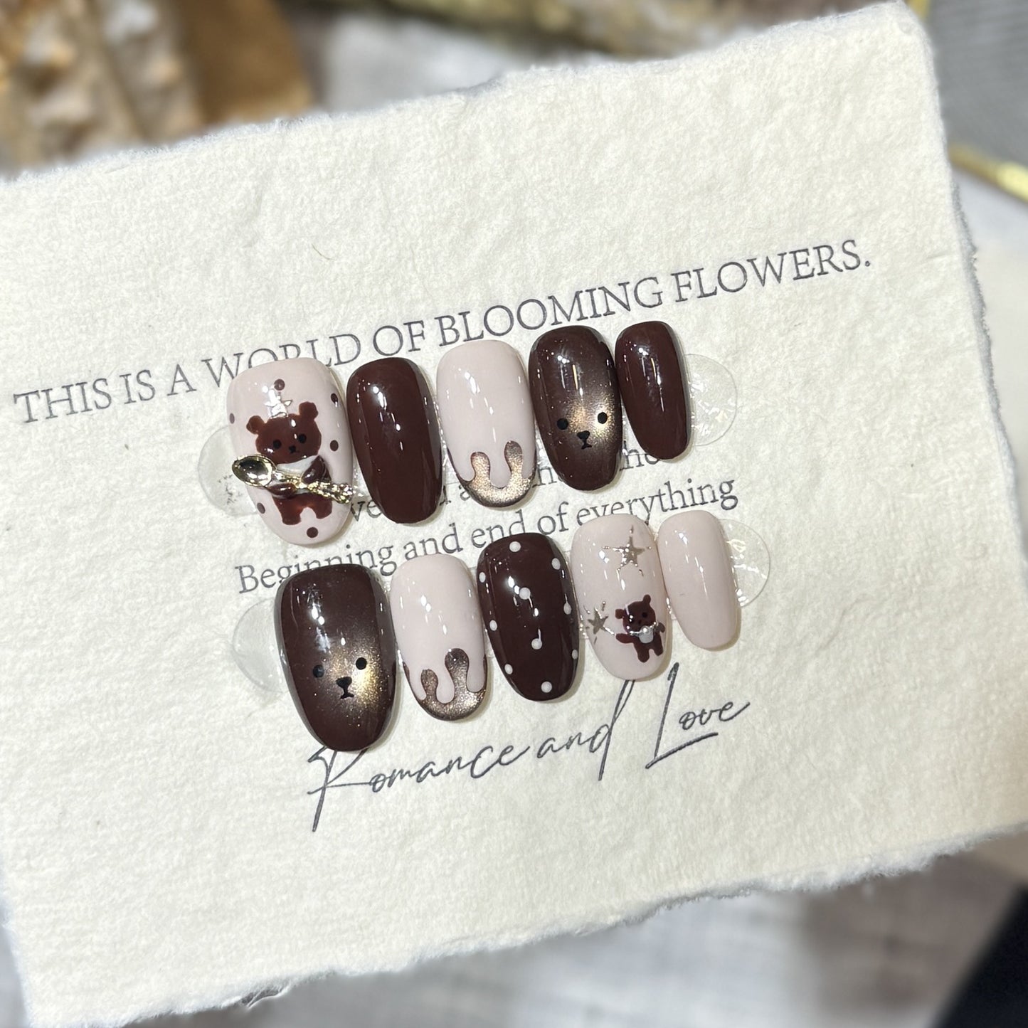 Whimsical Animal-Themed Press-On Nail Art Set Acalora