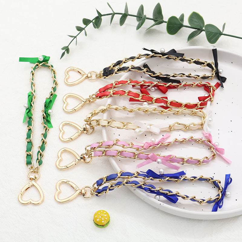 Chic Chain-Linked Eyewear Holder Acalora