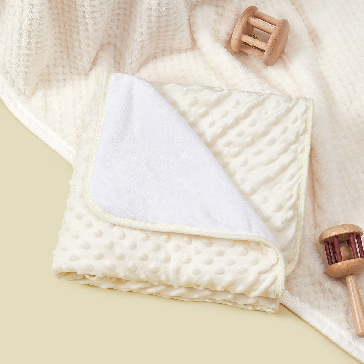 Ultra-Soft Cozy Dot Blanket