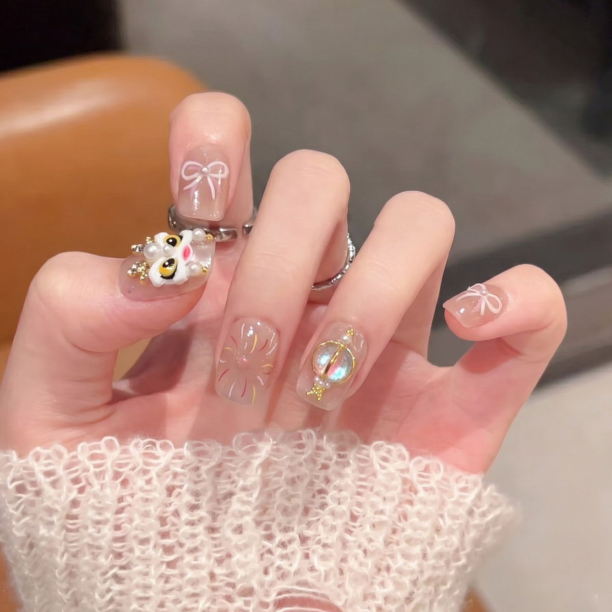 Artistic Themed Press-On Nail Set Acalora