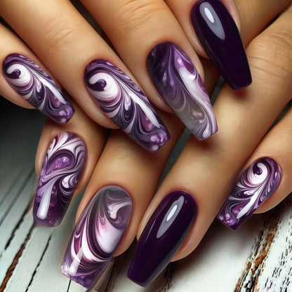 Artificial nails in modern marble design Acalora