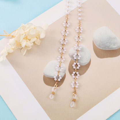 Elegant Beaded Eyewear Chain Acalora