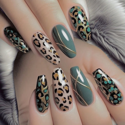 Creative artificial nails in modern animal print design Acalora