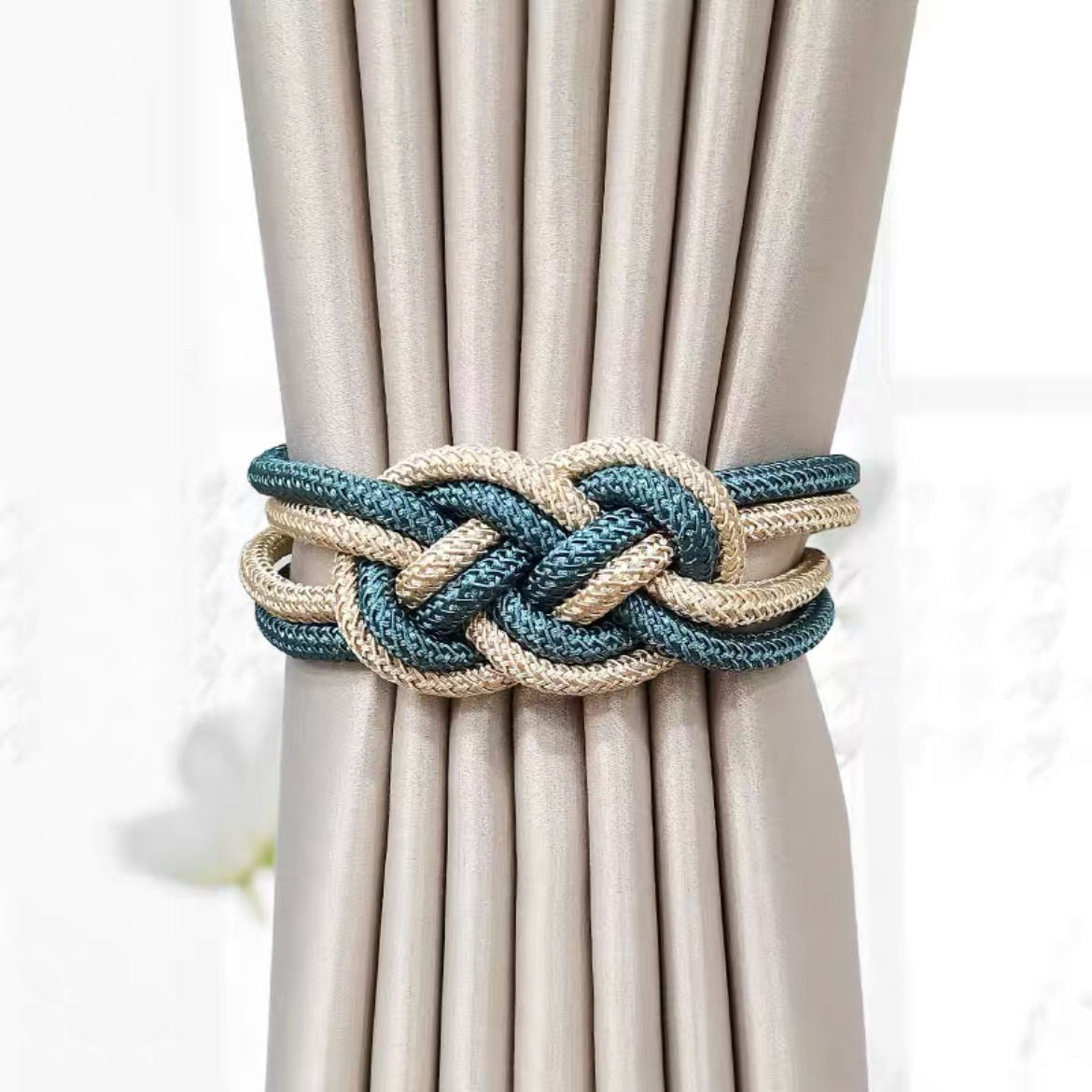 Decorative curtain tieback with braided design Acalora