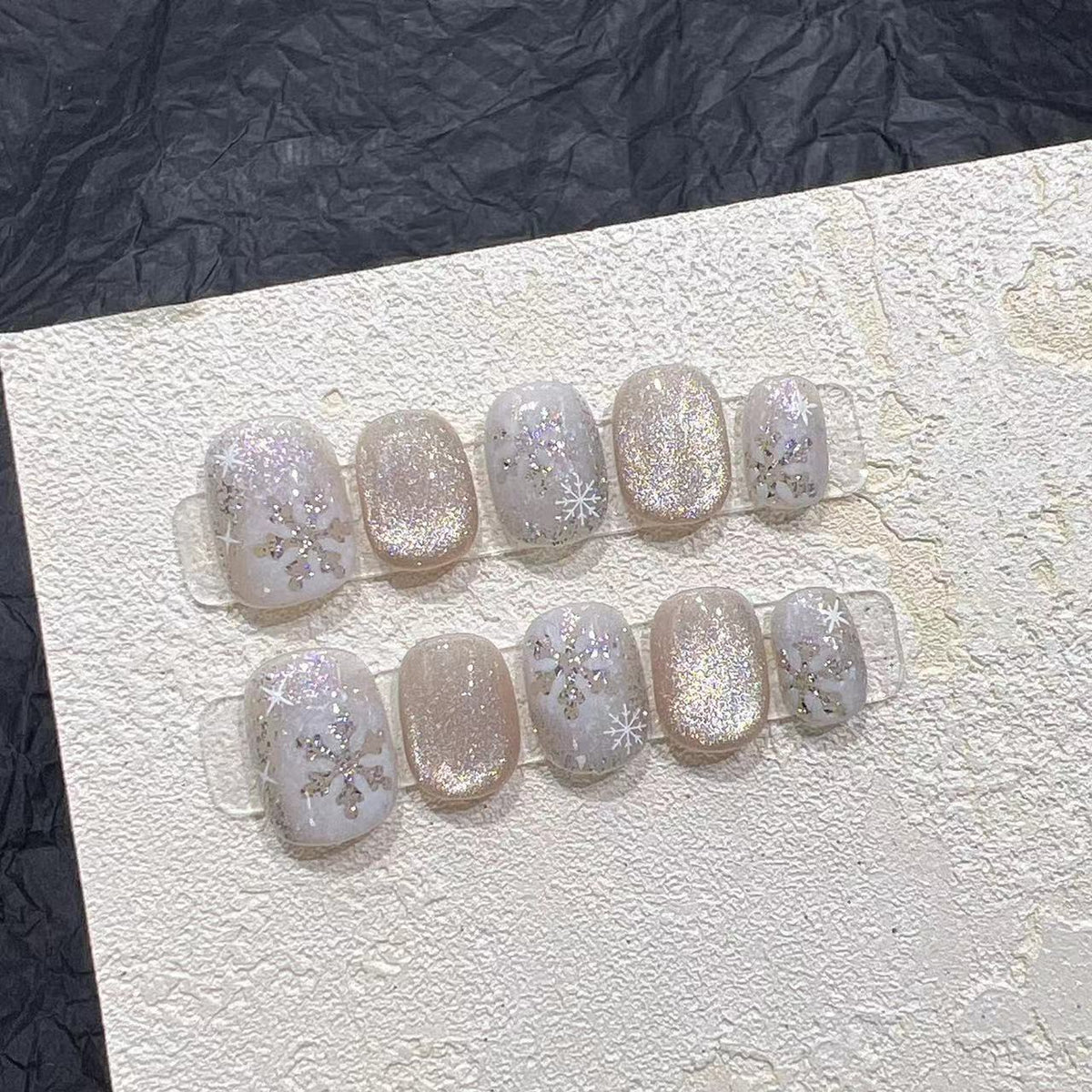 Snowflake-Inspired Glitter Press-On Nail Set Acalora