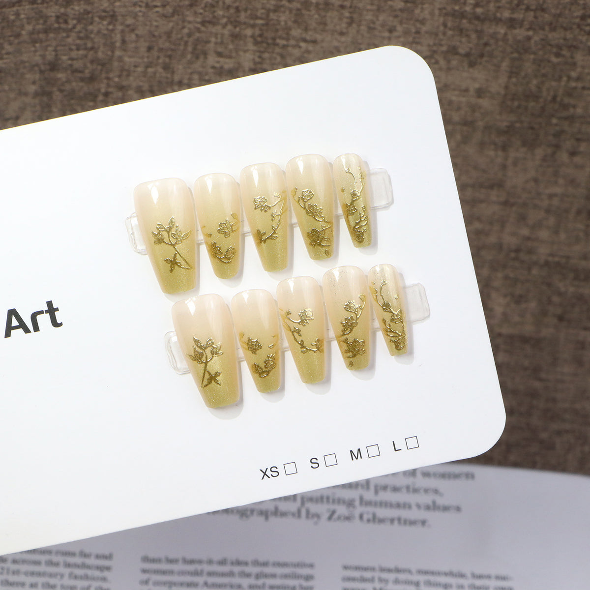 Floral Press-On Nail Art Set Acalora