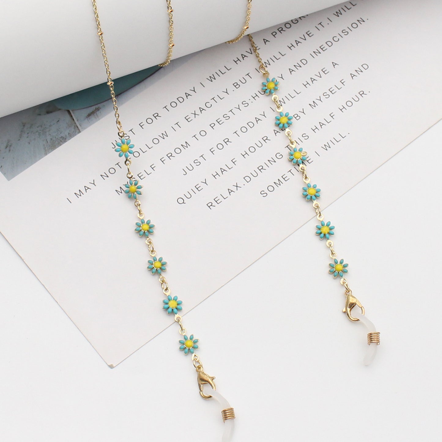 Floral Themed Eyewear Chain Acalora