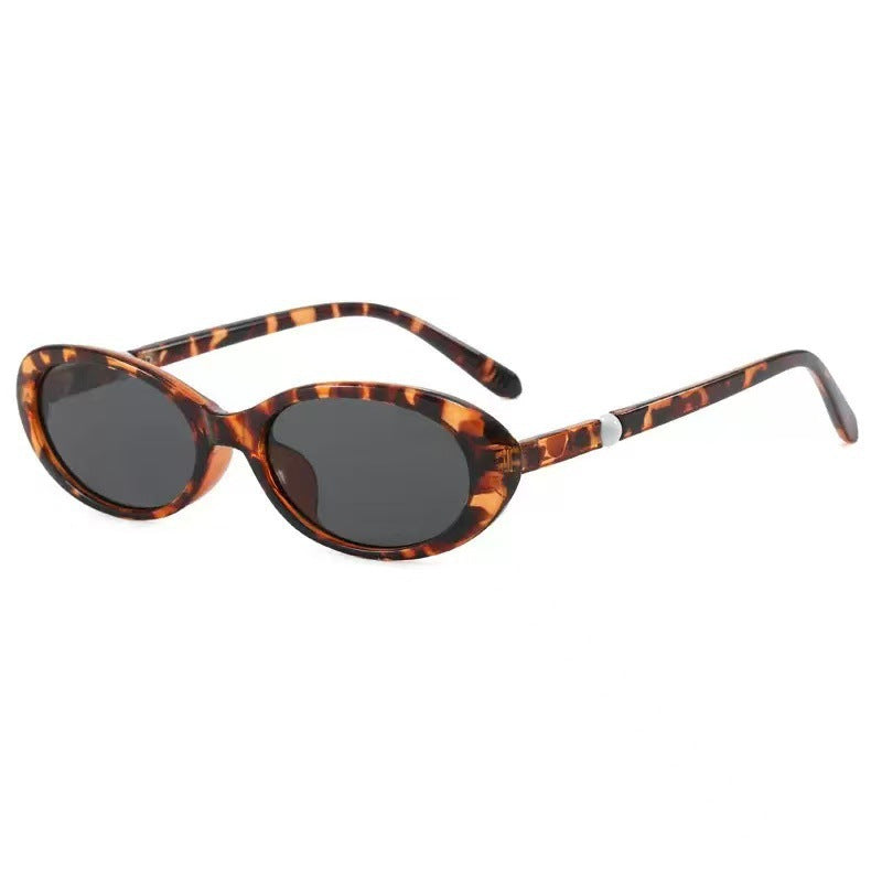 Ladies Cat-Eye Sunglasses with Modern Tortoise Pattern Bowlift