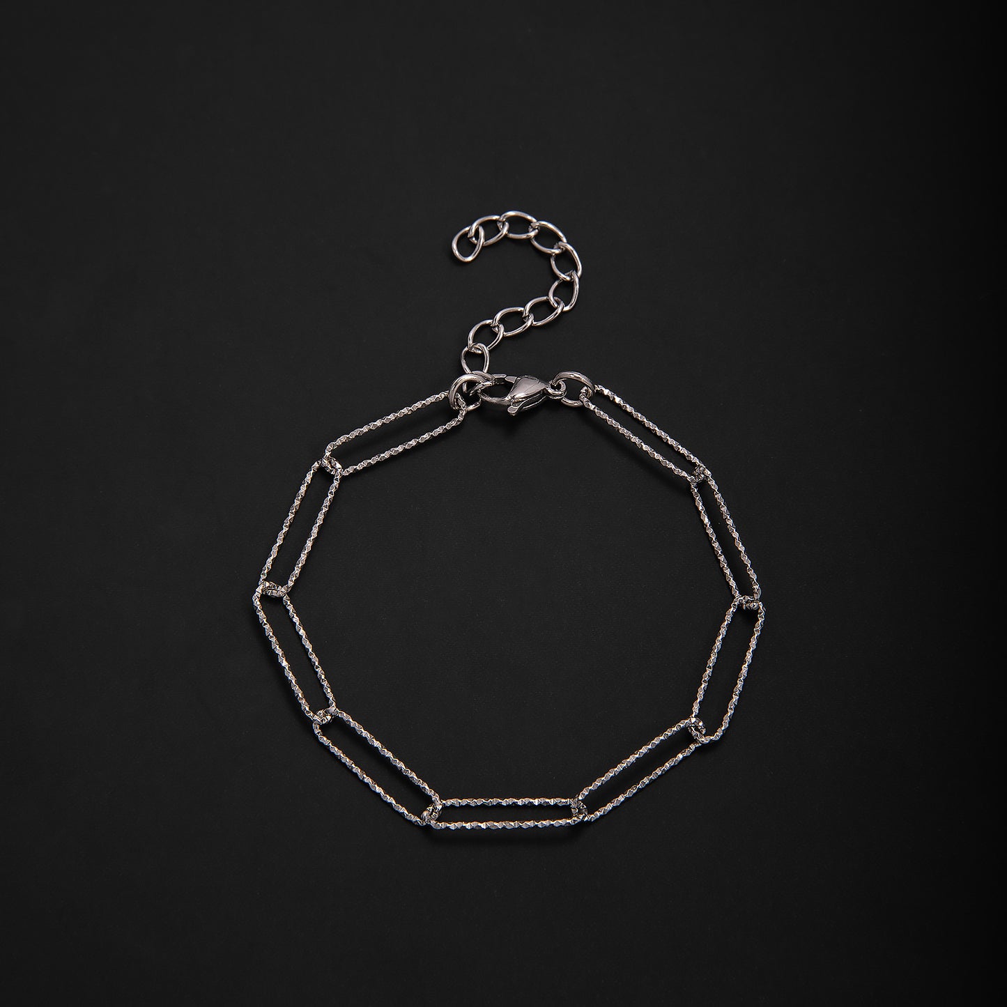 Elegant Geometric Link Bracelet Acalora