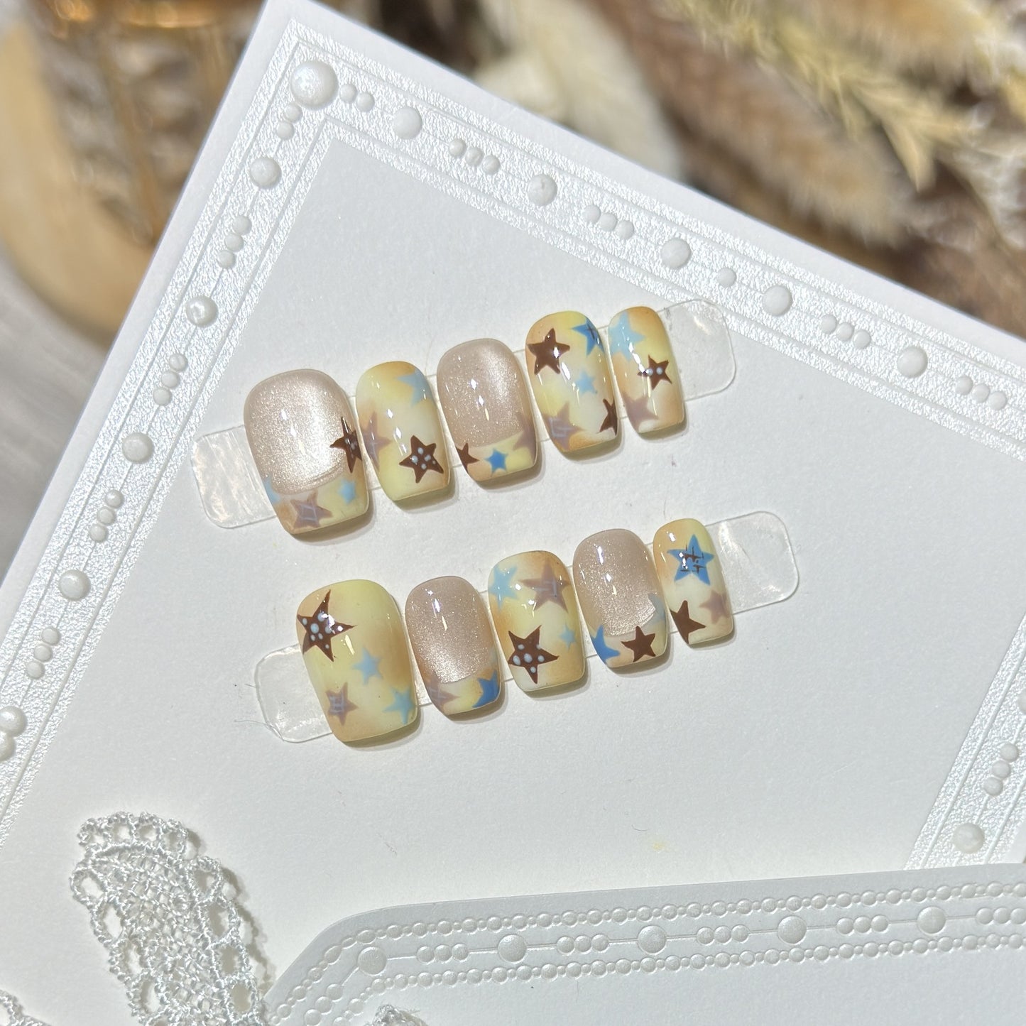 Press-On Nail Art Set with Star Accents Acalora