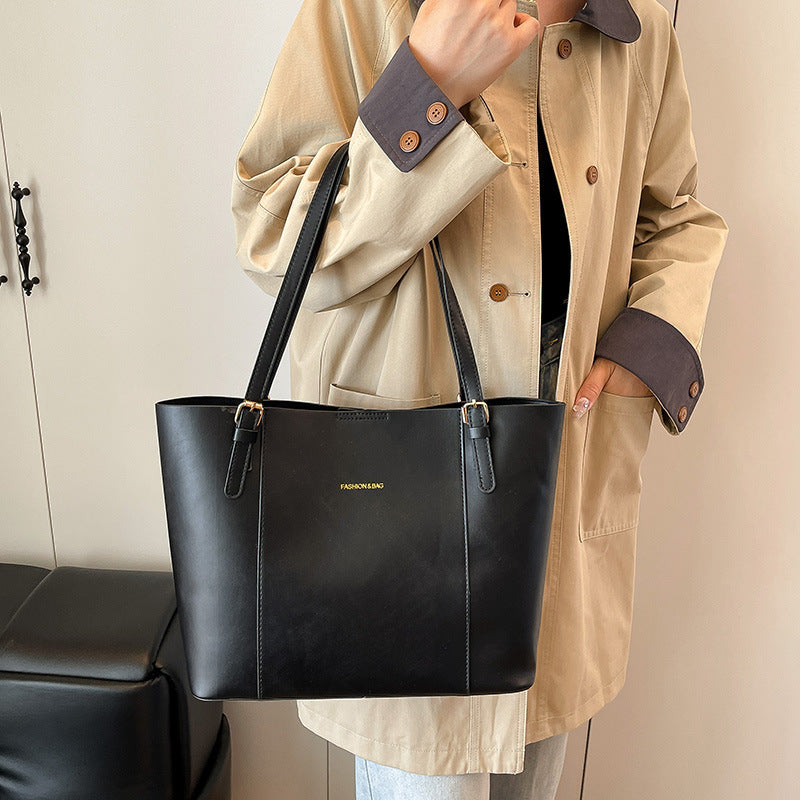 Sleek Minimalist Leather Tote Bag Acalora