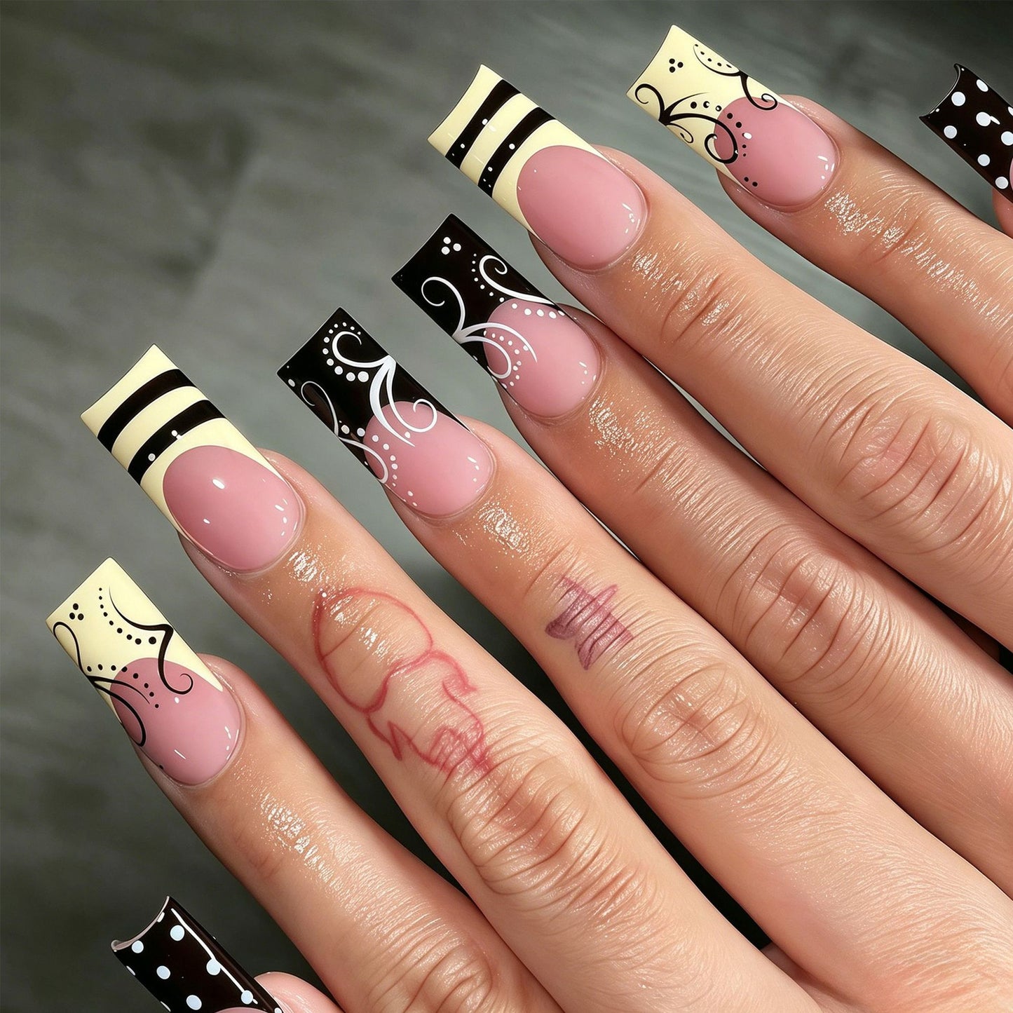 Decorative Long Press-On Nail Art Tips Acalora