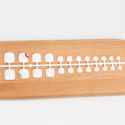 Decorative White Press-On Nail Tips Set Acalora
