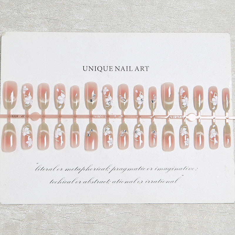 Artificial nail set with elegant floral accents Acalora