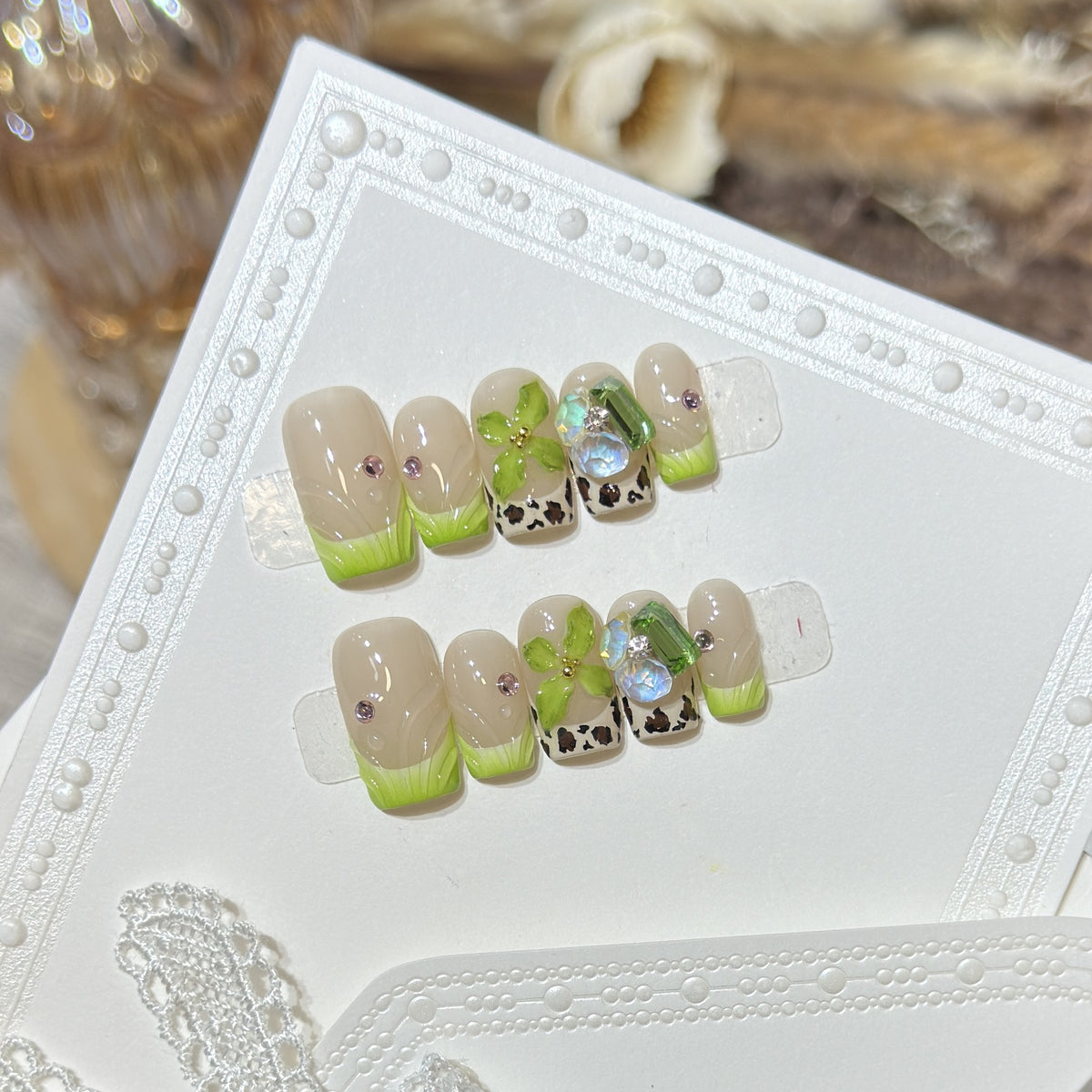 Floral-Themed Press-On Nail Set Acalora
