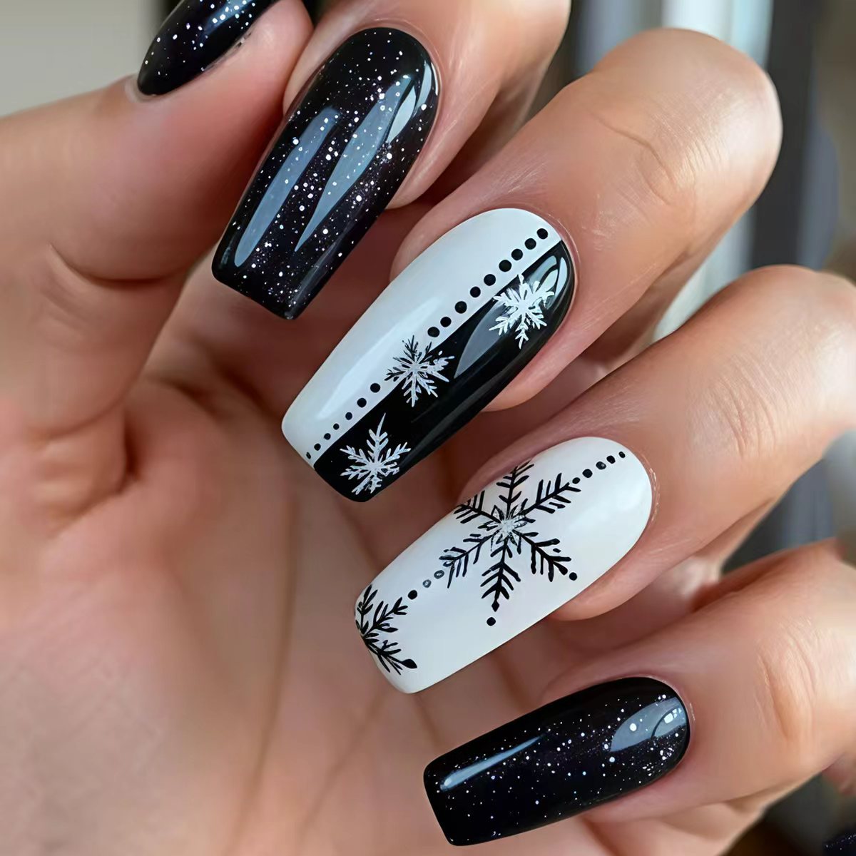 Elegant Winter Snowflake Nail Art Acalora