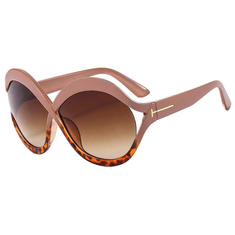 Ladies extravagant shaped sunglasses Bowlift