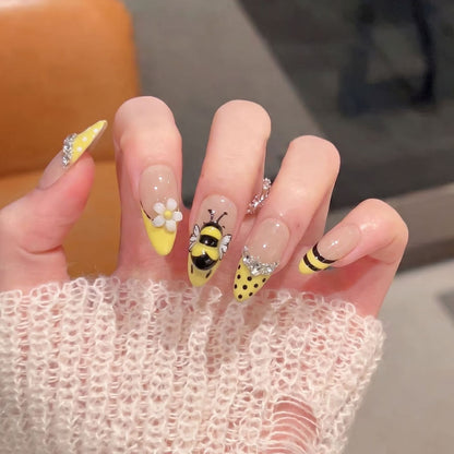 Artistic Bee-Themed Press-On Nail Set Acalora