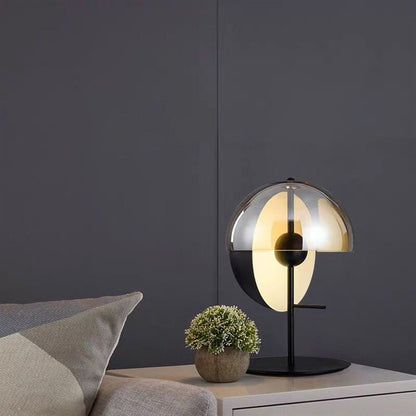 Modern Minimalist Table Lamp with Geometric Design