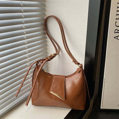 Luxurious Patent Leather Shoulder Bag Acalora