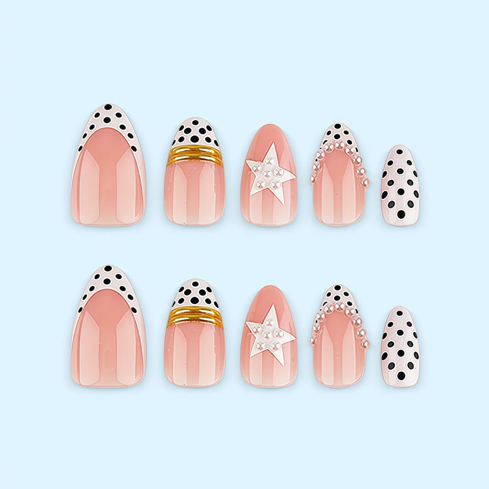 Custom-designed artificial nails with 3D applications Acalora