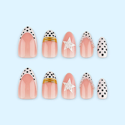 Custom-designed artificial nails with 3D applications Acalora