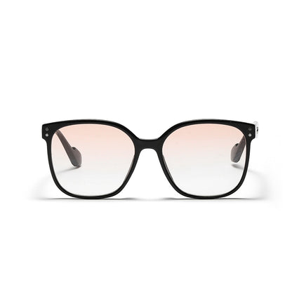 Women's sunglasses with a stylish tortoiseshell frame and UV protection Bowlift