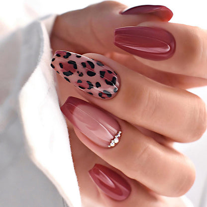 Decorative Press-On Nail Set with Stylish Leopard Accents Acalora