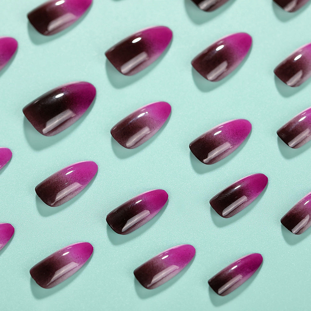 Artificial nails with modern ombre effect Acalora